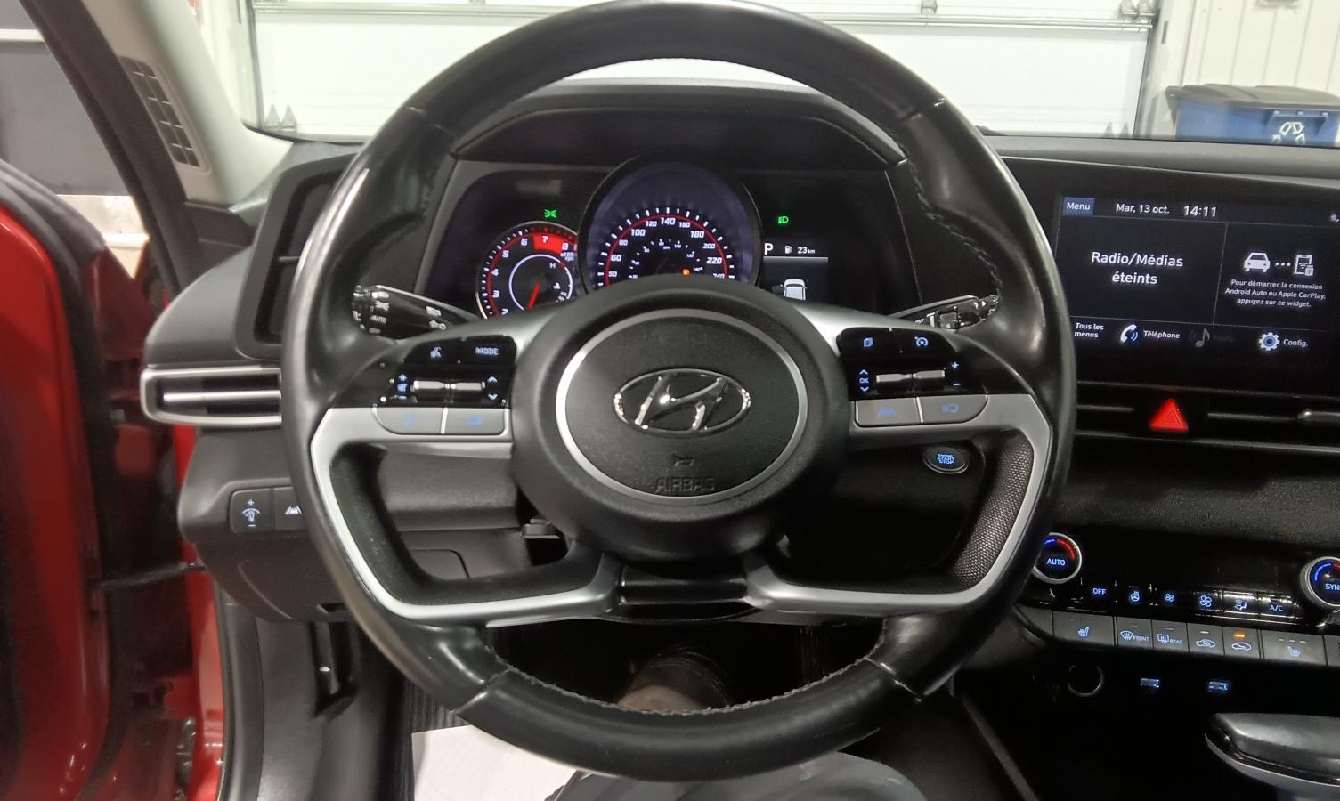 2021 Hyundai Elantra - Image 13