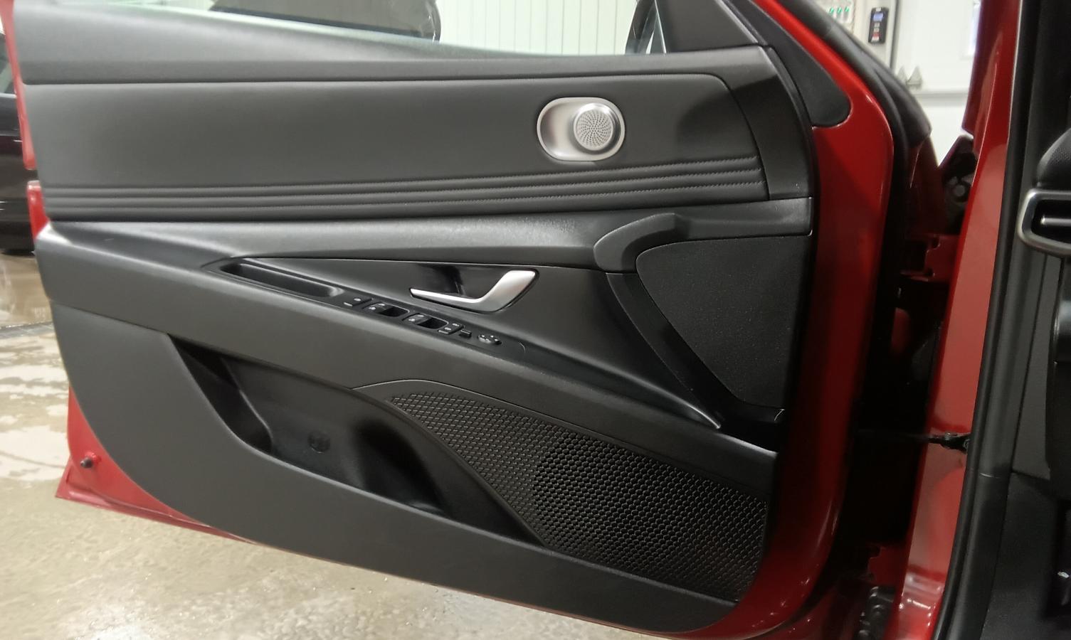 2021 Hyundai Elantra - Image 15