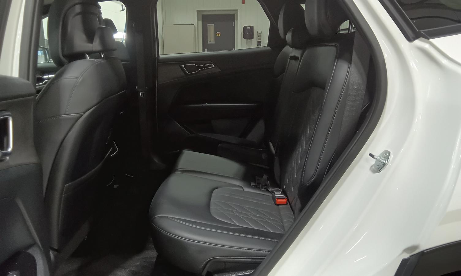 2023 Kia Sportage - Image 20
