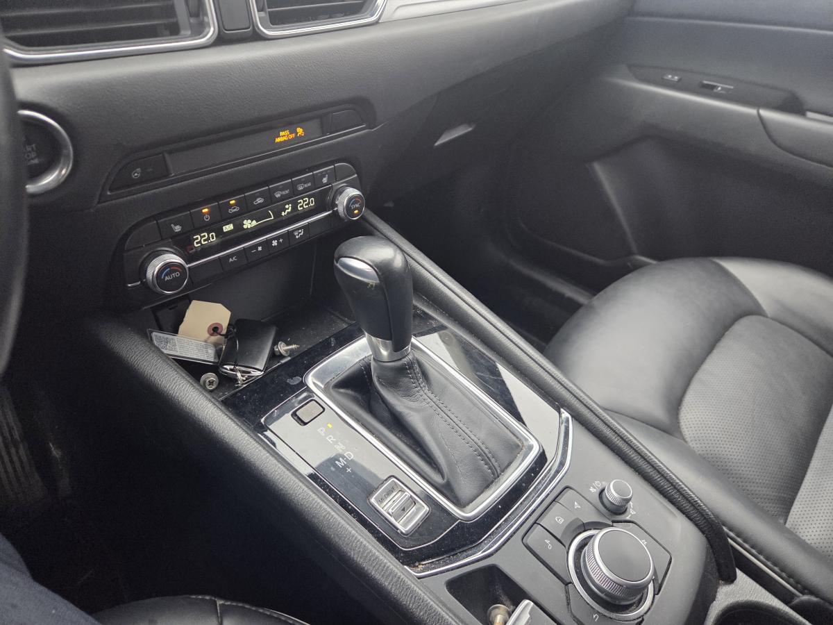 2024 Mazda CX-5 - Image 18