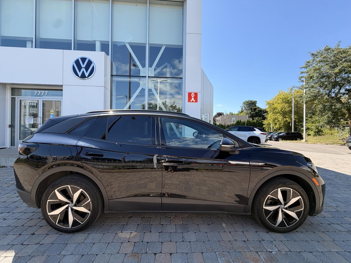 2024 Volkswagen ID.4 - Image 2