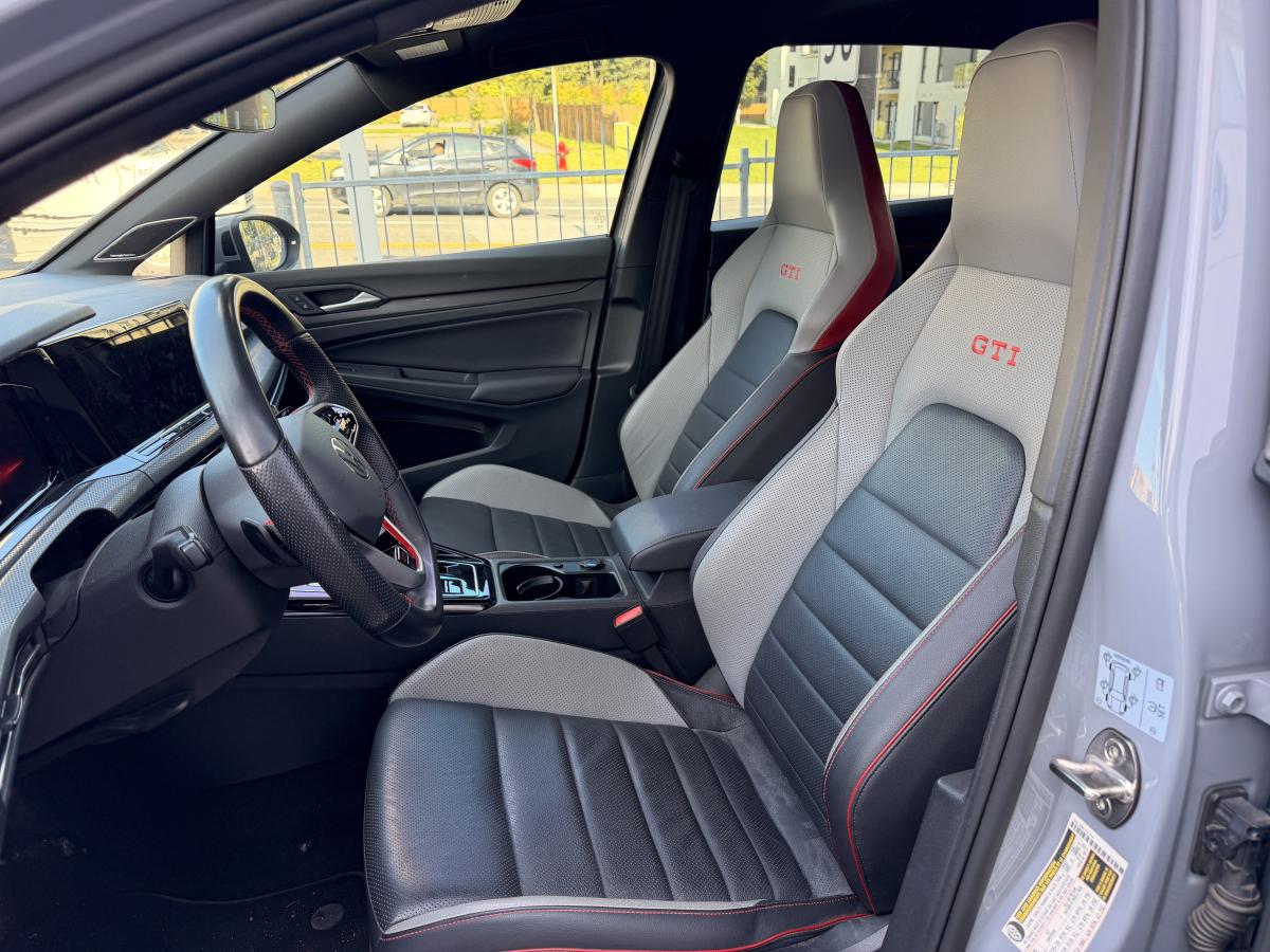2024 Volkswagen Golf GTI - Image 8