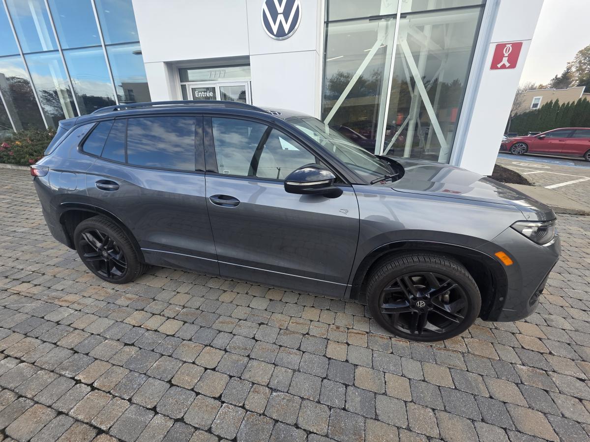 2025 Volkswagen Tiguan - Image 3
