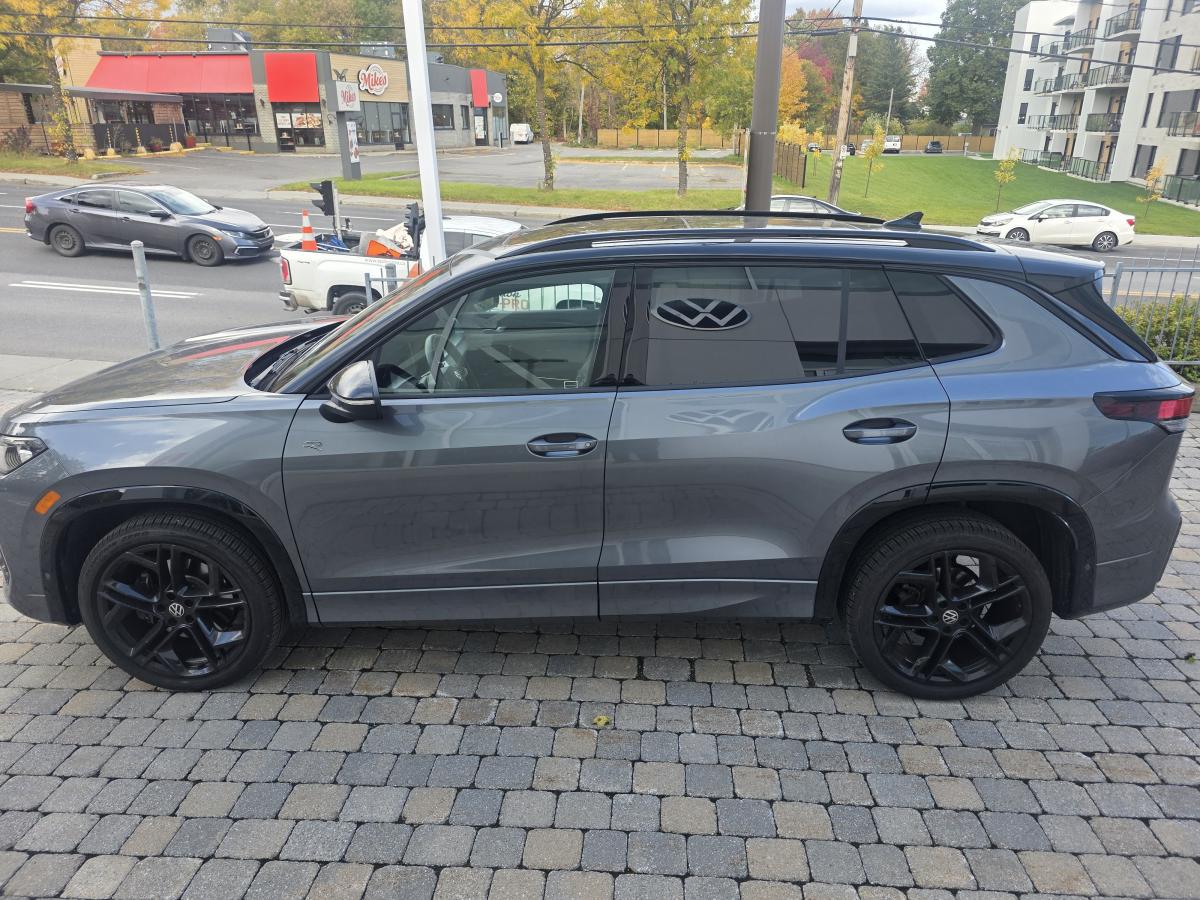 2025 Volkswagen Tiguan - Image 6