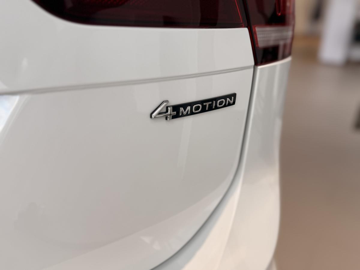 2023 Volkswagen Tiguan - Image 4