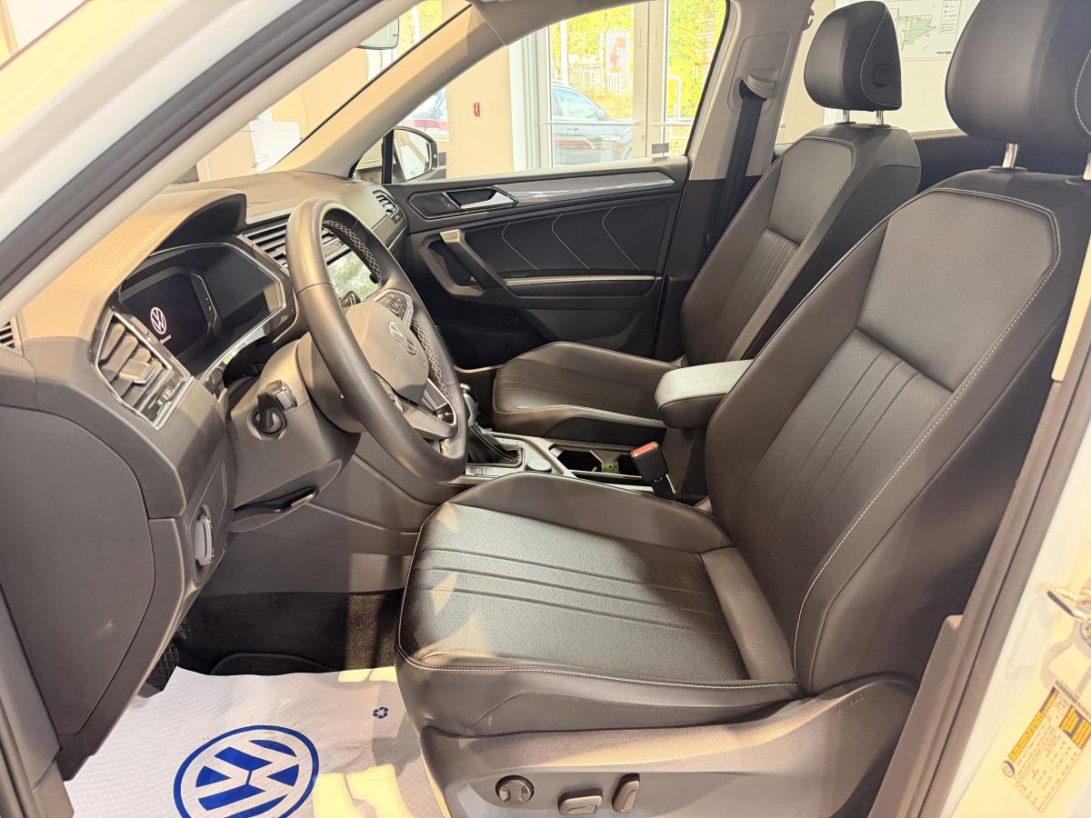 2023 Volkswagen Tiguan - Image 10