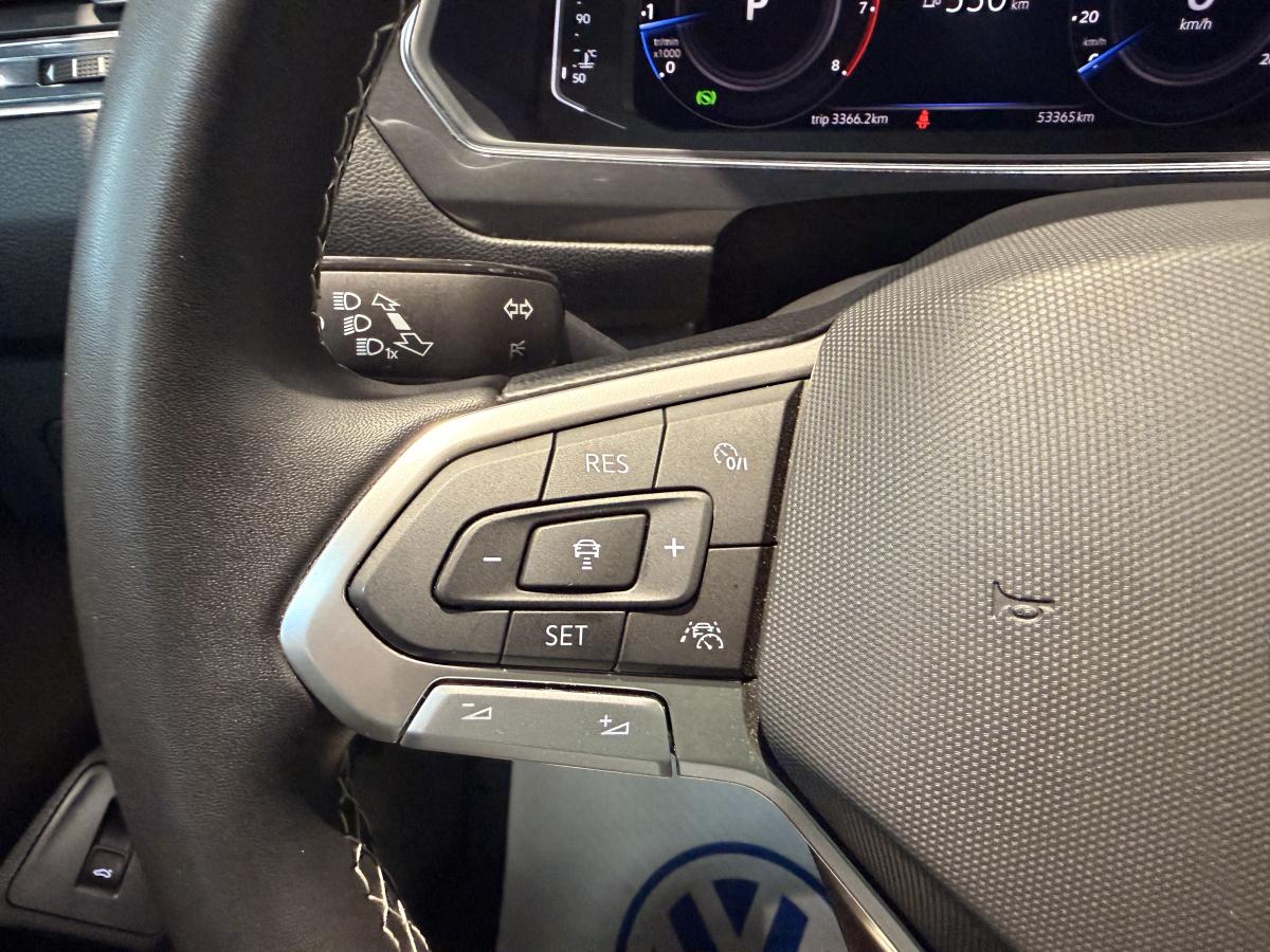 2023 Volkswagen Tiguan - Image 13