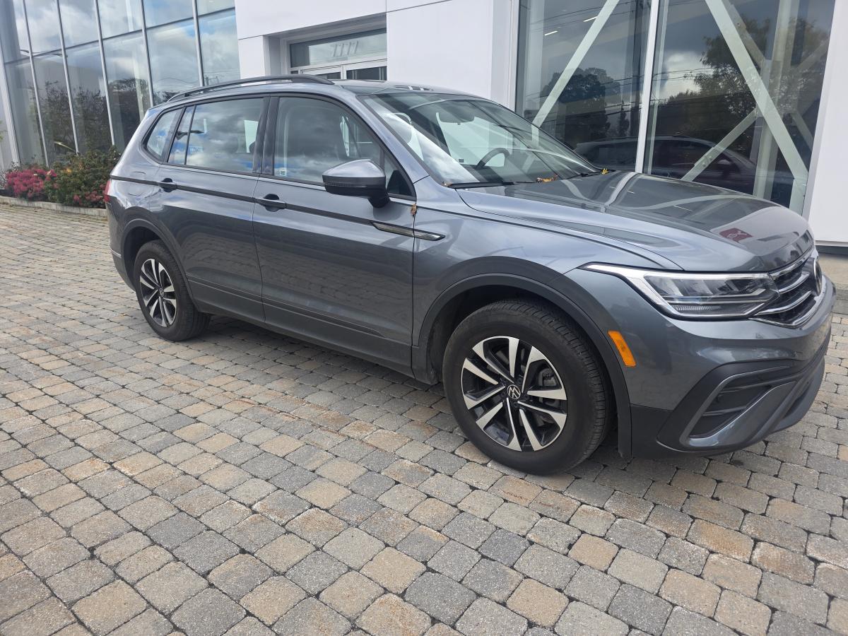 2023 Volkswagen Tiguan - Image 2