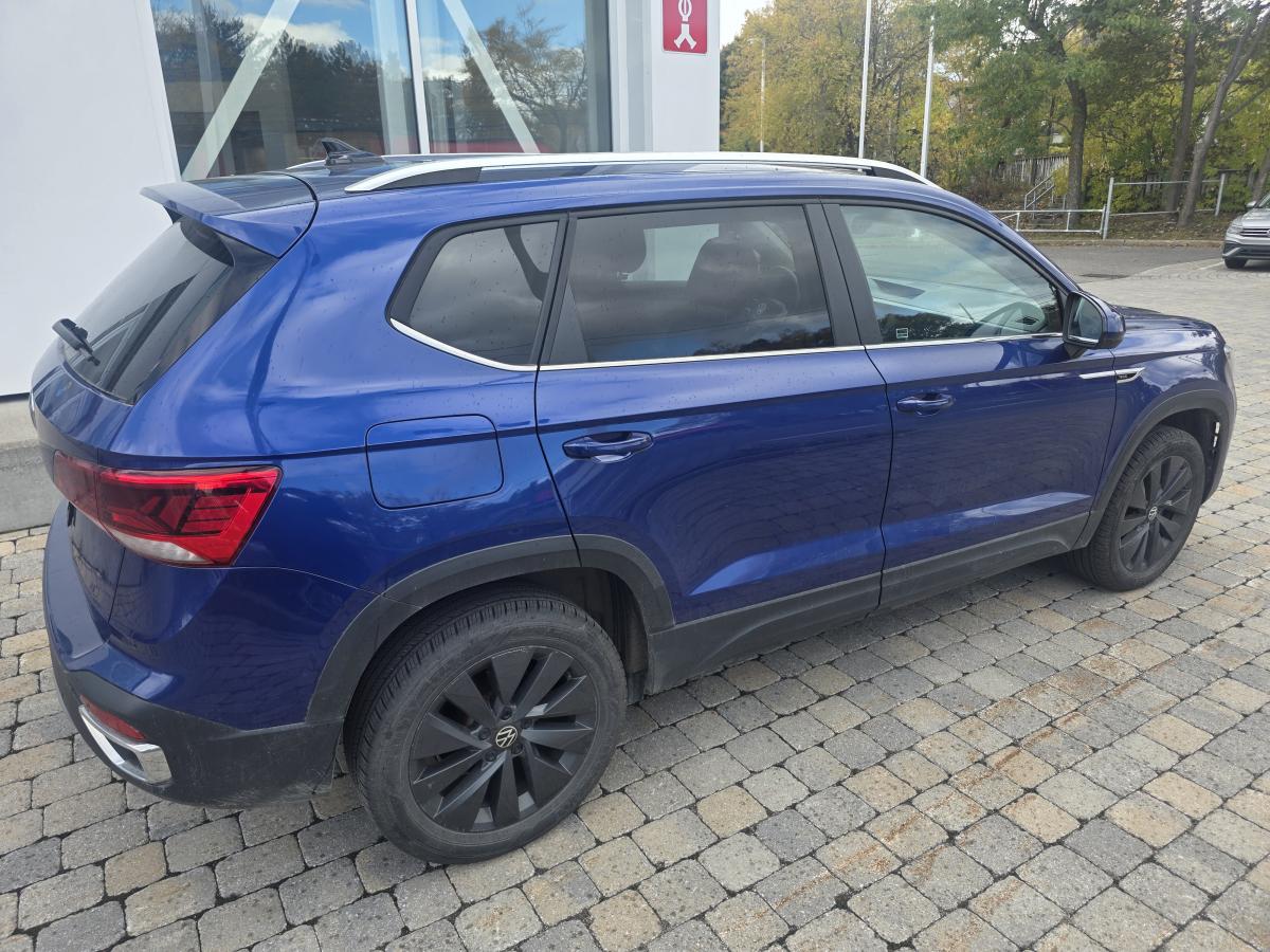 2023 Volkswagen Taos - Image 4