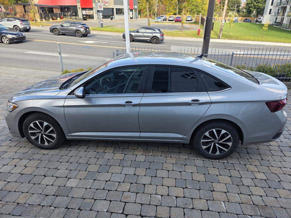 2024 Volkswagen Jetta - Image 7
