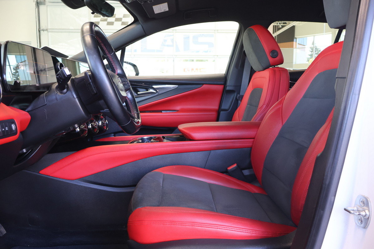 2024 Chevrolet Blazer EV - Image 2