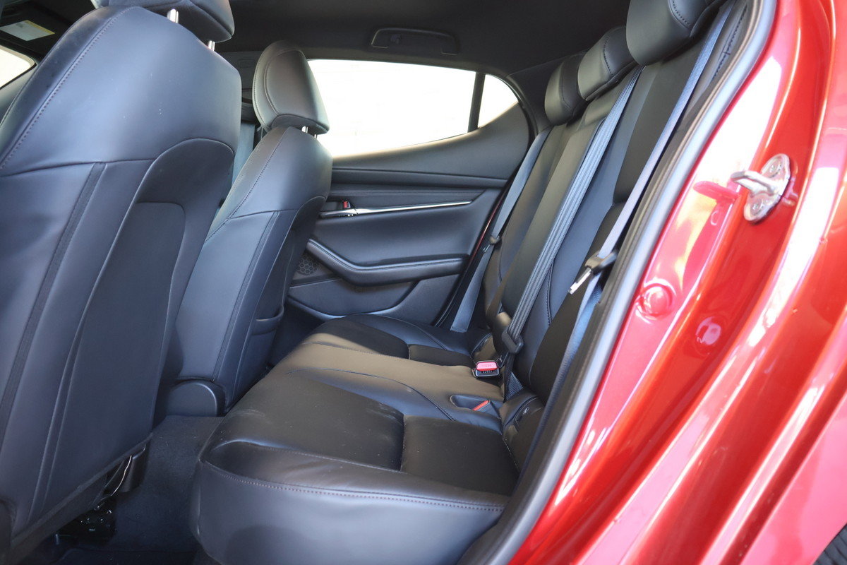 2025 Mazda Mazda3 Sport - Image 18