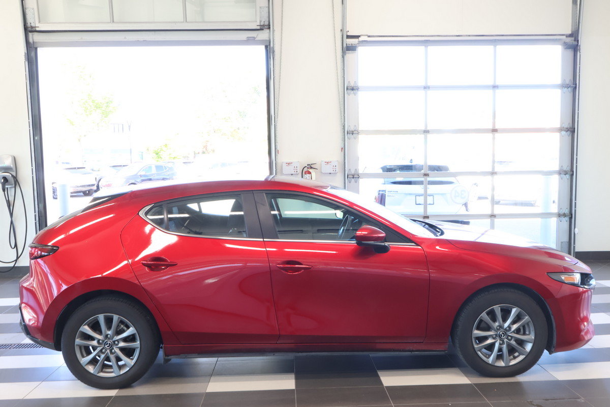 2025 Mazda Mazda3 Sport - Image 24