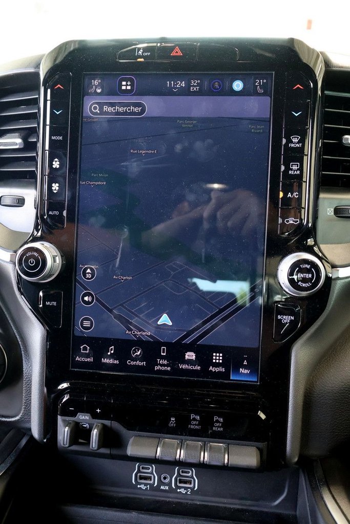 2025 Ram 1500 - Image 17