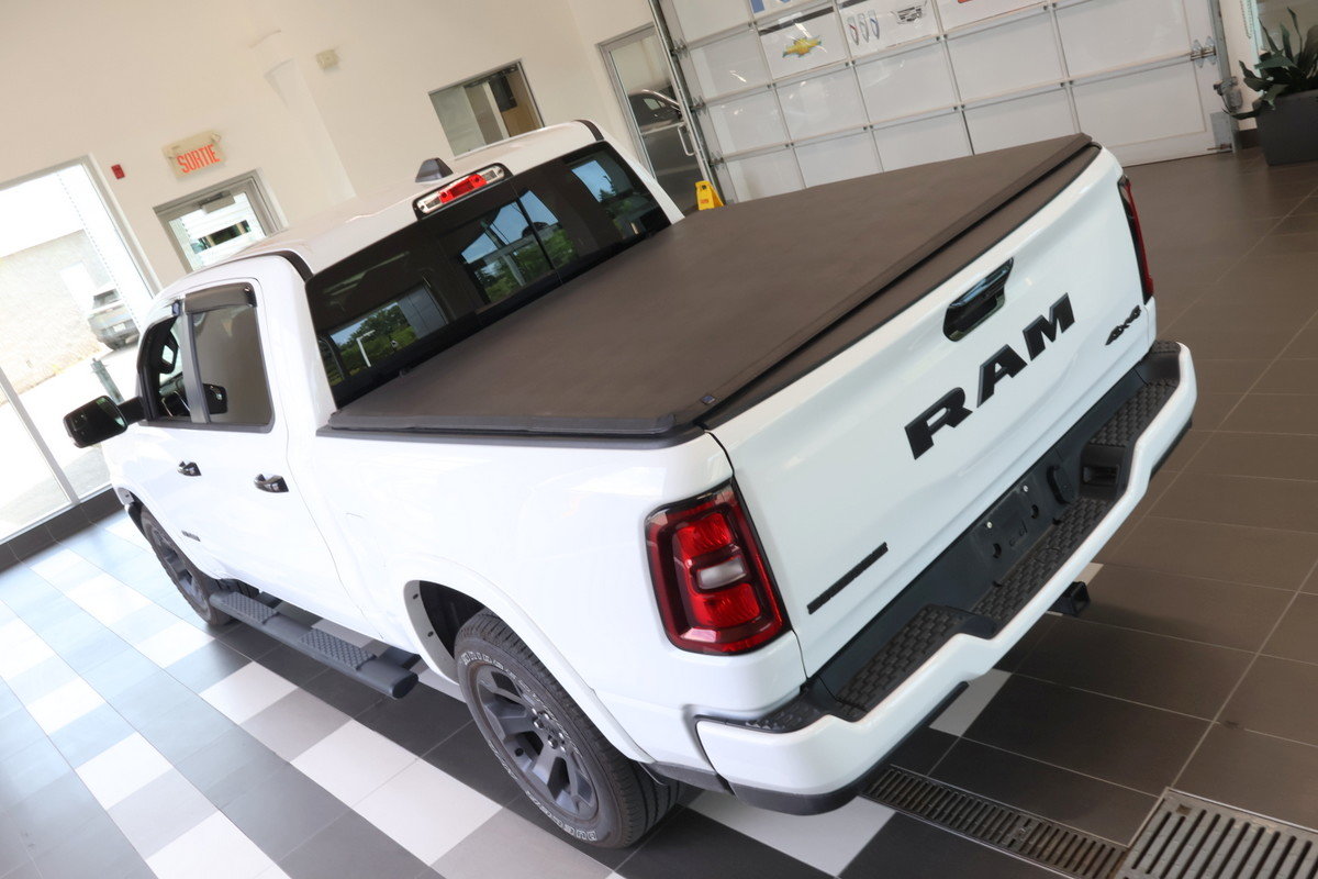 2025 Ram 1500 - Image 22