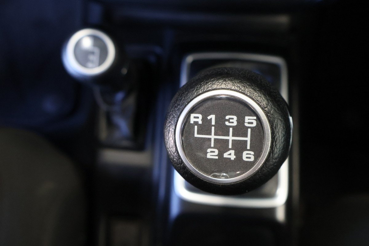 2018 Jeep Wrangler - Image 13