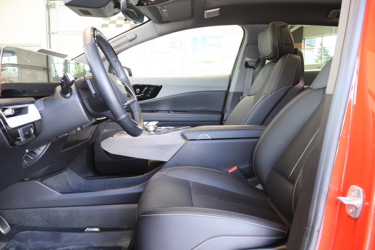 2025 Cadillac OPTIQ - Image 2
