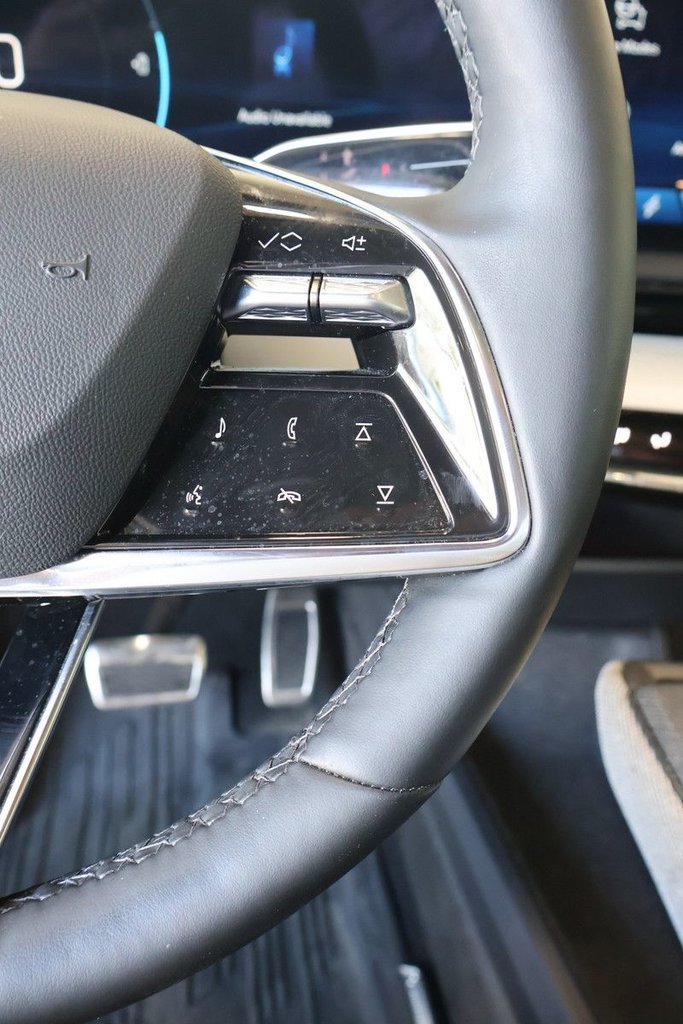 2025 Cadillac OPTIQ - Image 14