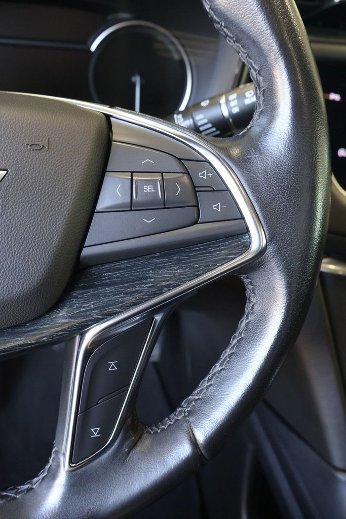 2023 Cadillac XT5 - Image 14