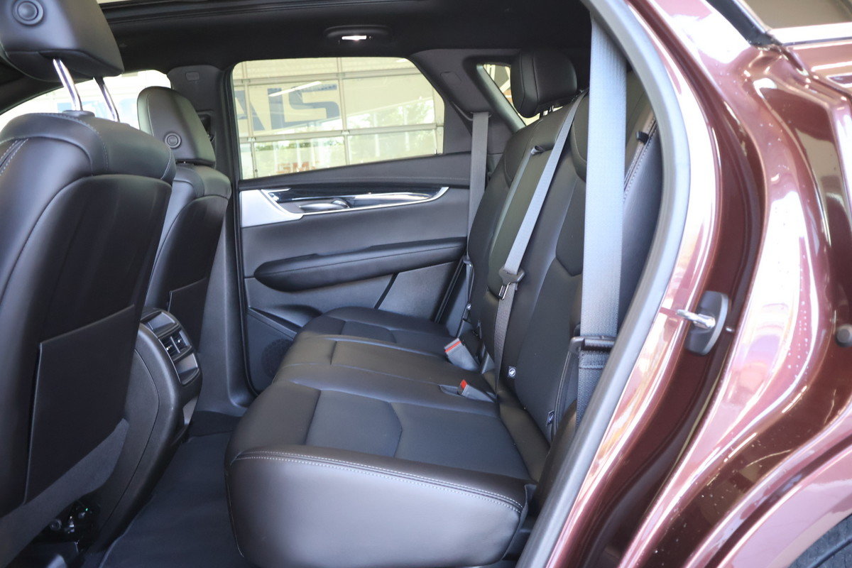 2023 Cadillac XT5 - Image 21