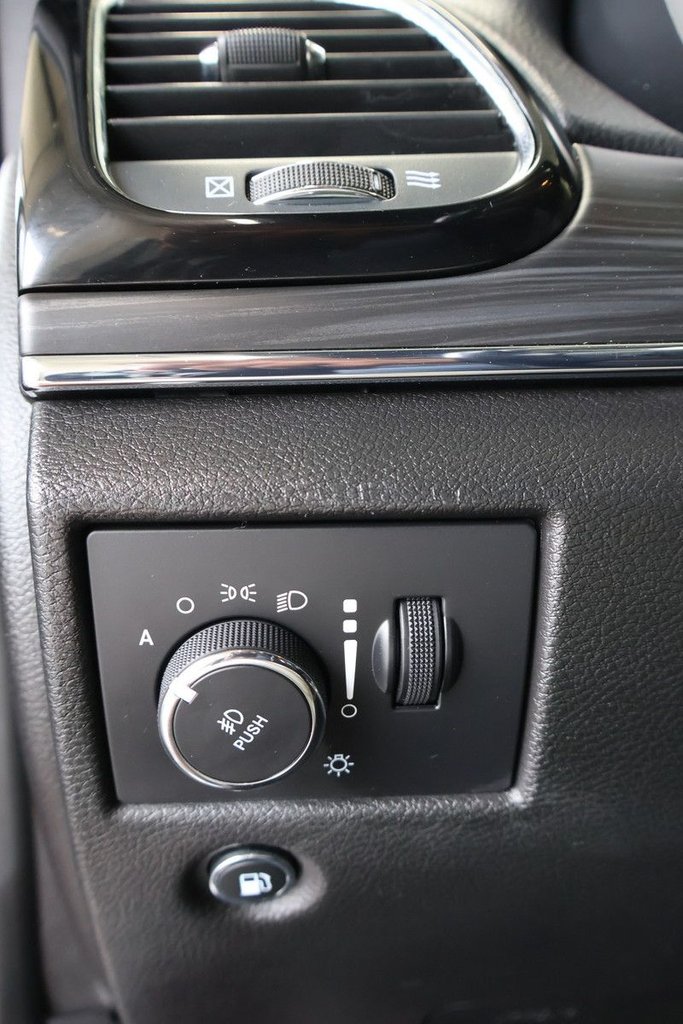 2021 Jeep Grand Cherokee - Image 17