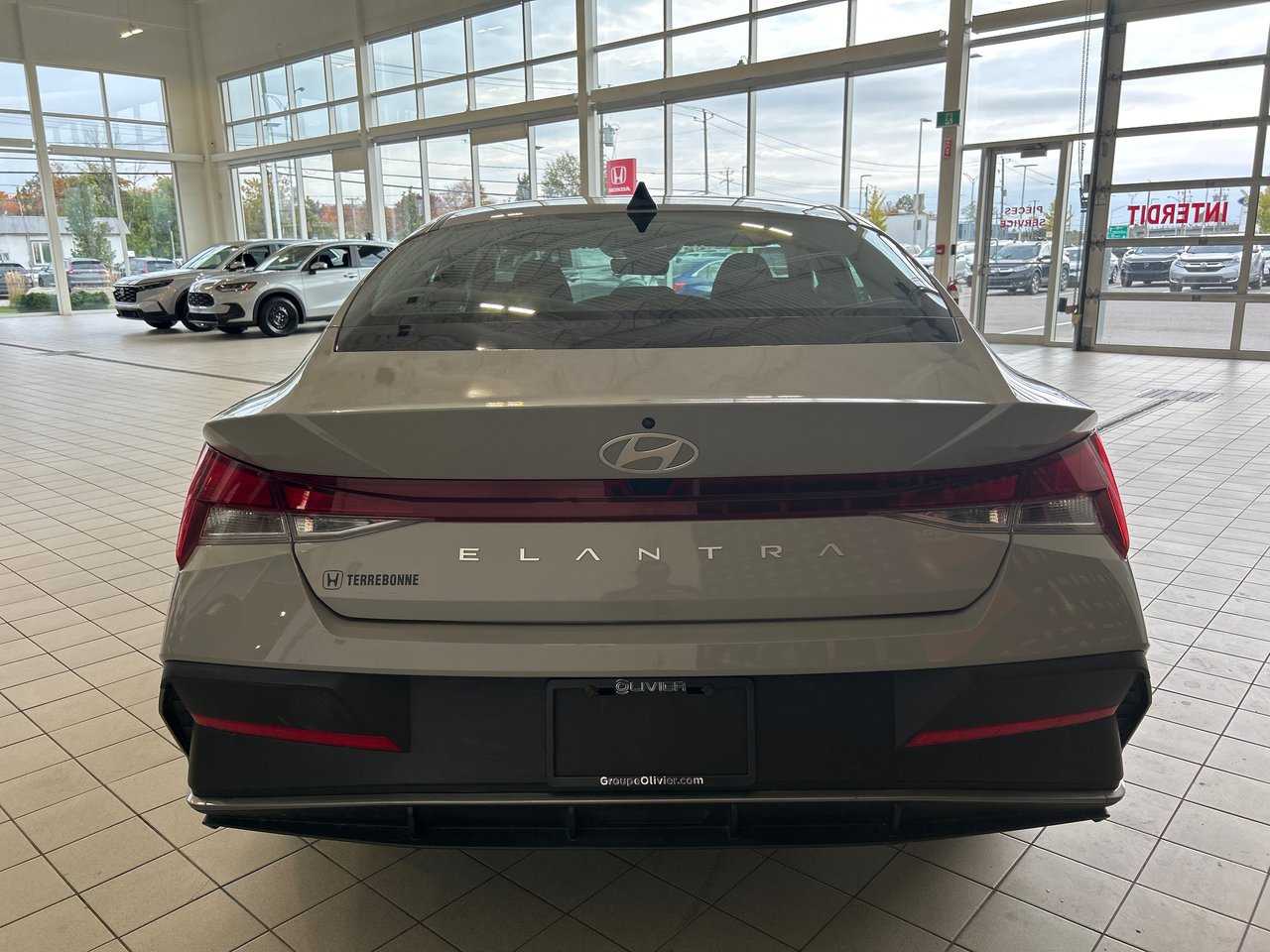 2024 Hyundai Elantra - Image 8