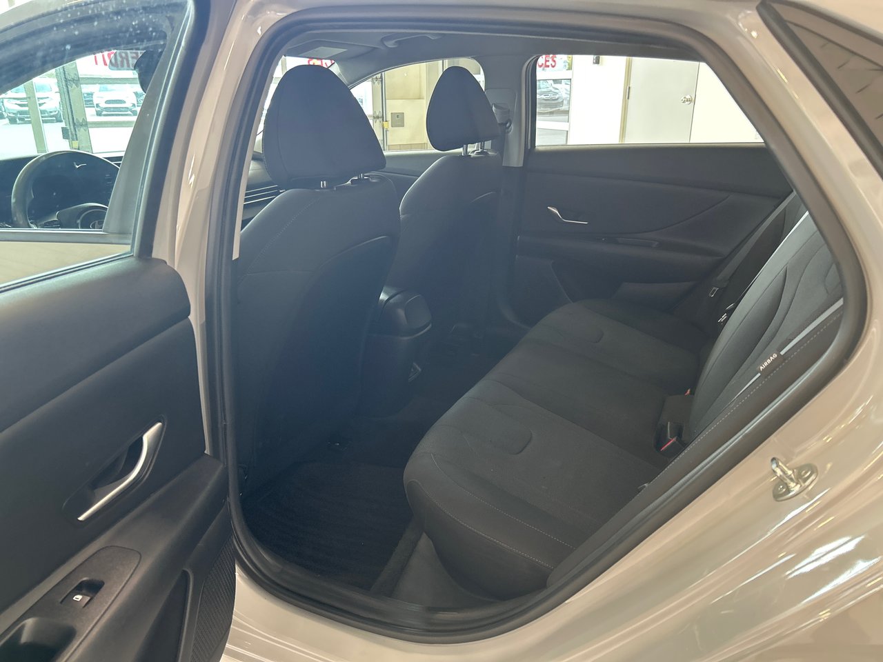 2024 Hyundai Elantra - Image 10