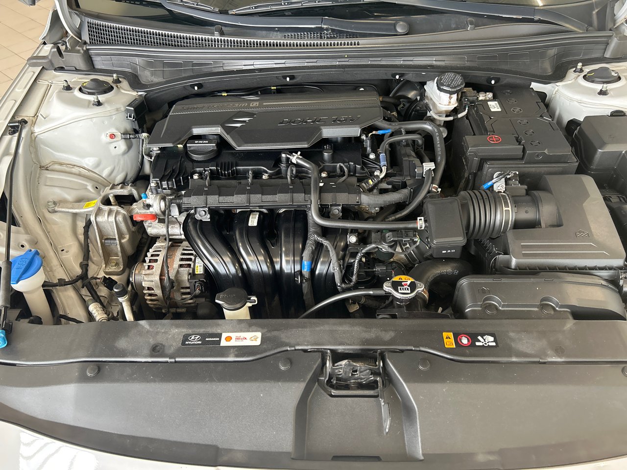 2024 Hyundai Elantra - Image 16