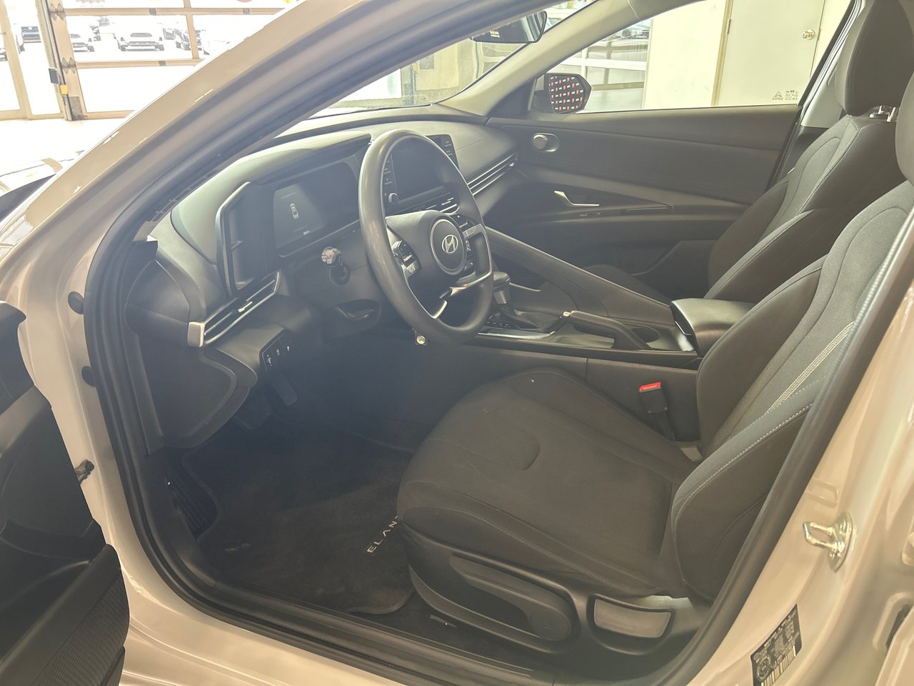 2024 Hyundai Elantra - Image 17