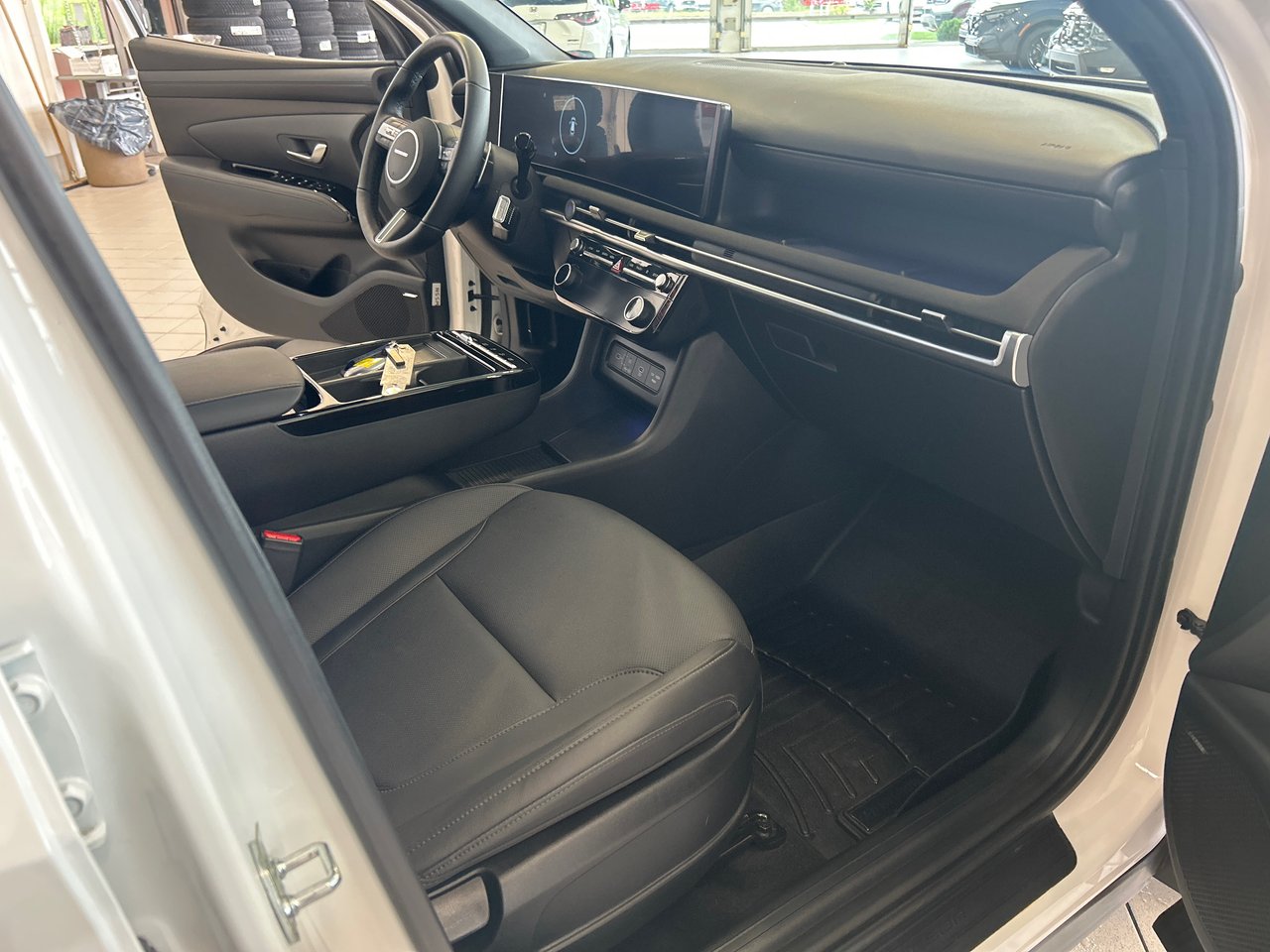2025 Hyundai Tucson - Image 15