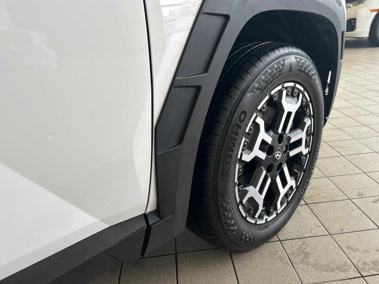 2025 Hyundai Tucson - Image 16