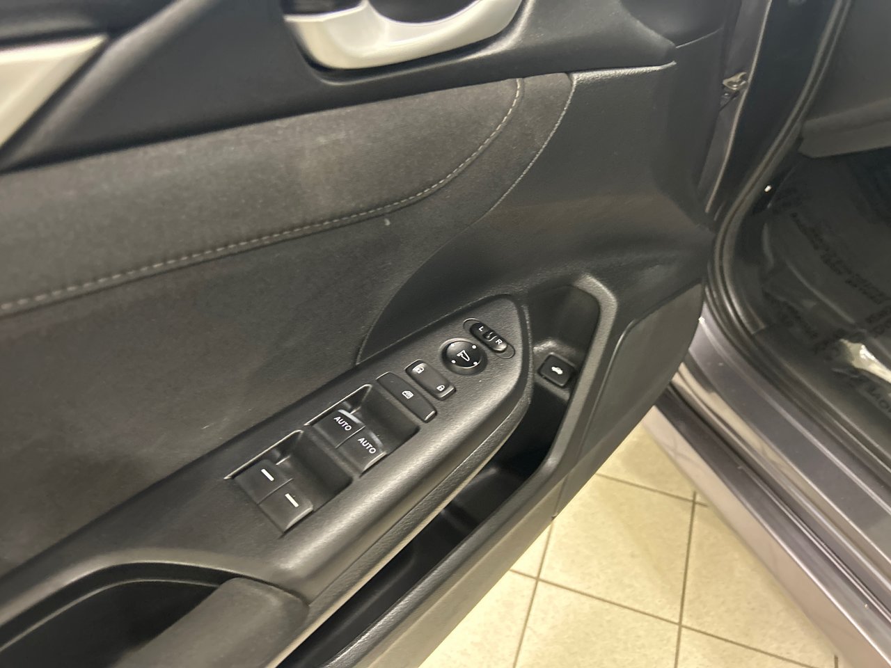 2021 Honda Civic Sedan - Image 23
