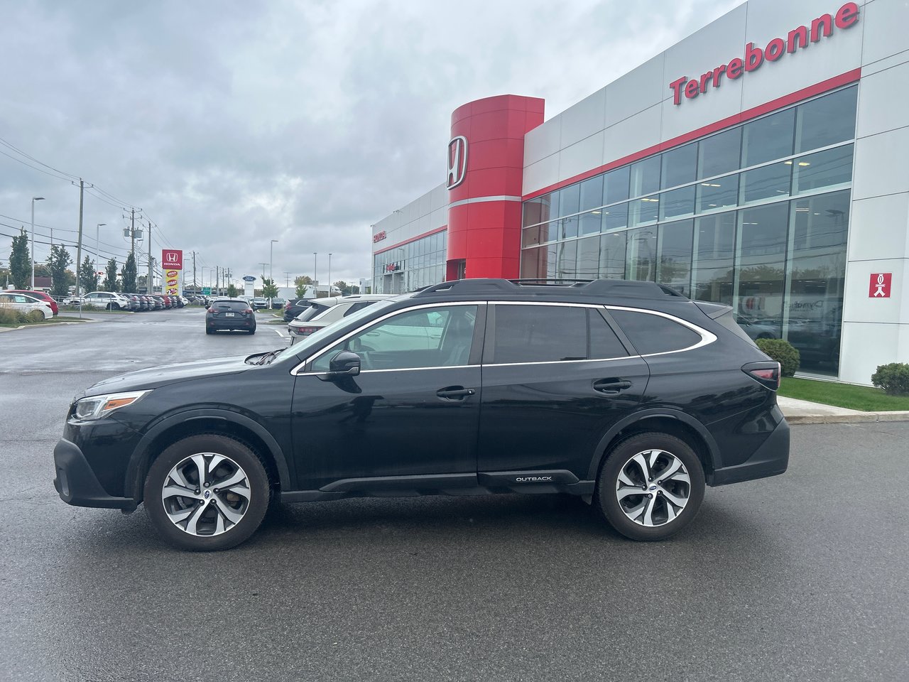 2020 Subaru Outback - Image 2