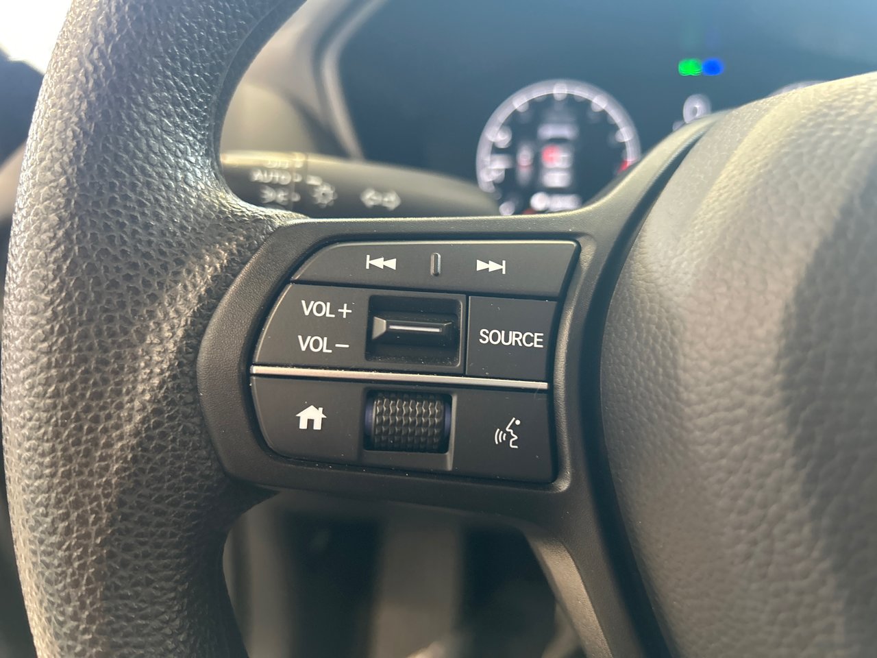 2025 Honda HR-V - Image 25