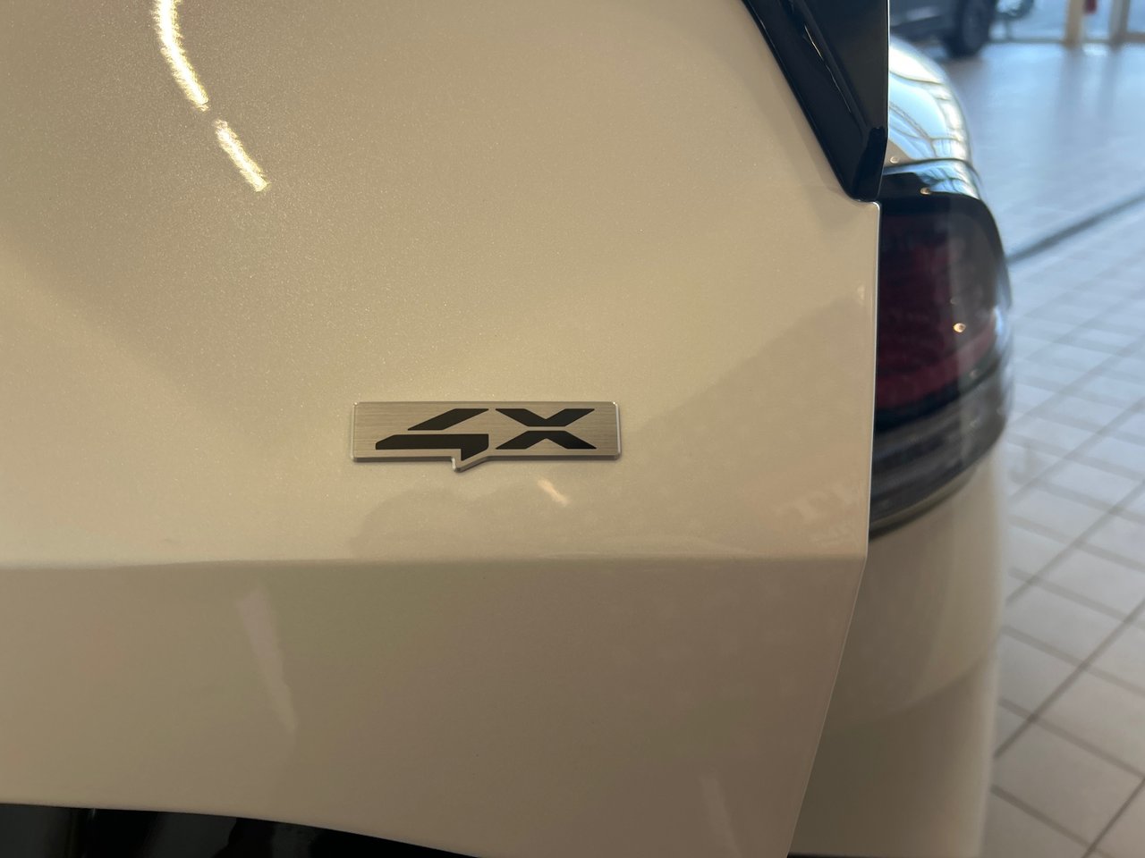 2025 Kia Sportage - Image 12