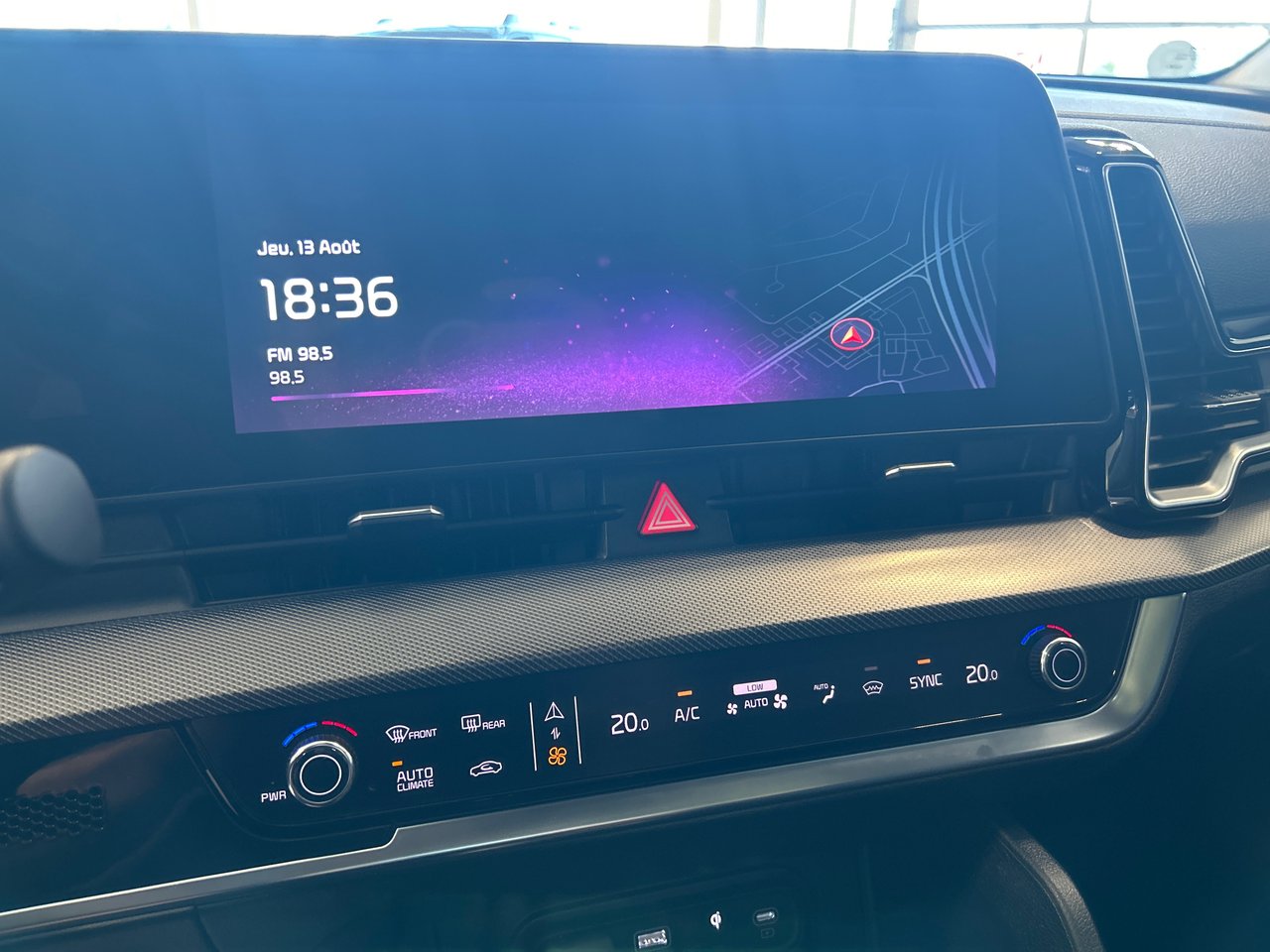 2025 Kia Sportage - Image 29