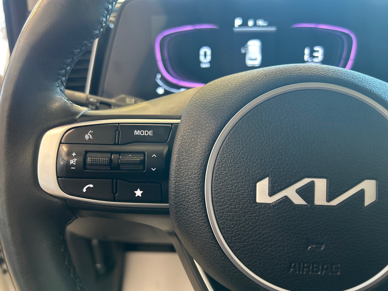 2025 Kia Sportage - Image 31