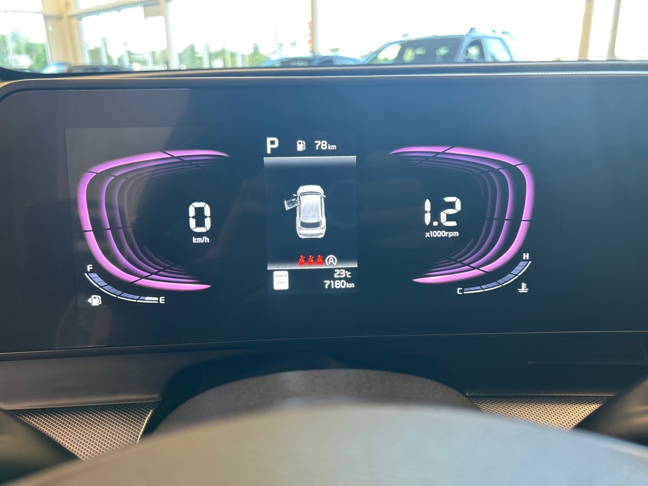 2025 Kia Sportage - Image 33