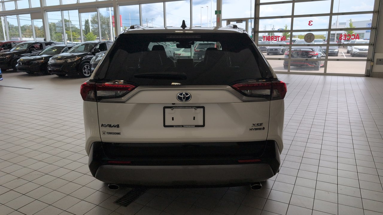 2021 Toyota RAV4 - Image 8