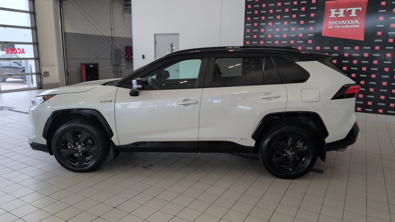 2021 Toyota RAV4 - Image 11