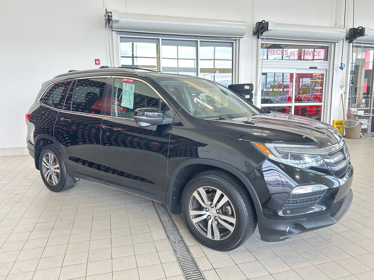 2017 Honda Pilot - Image 6