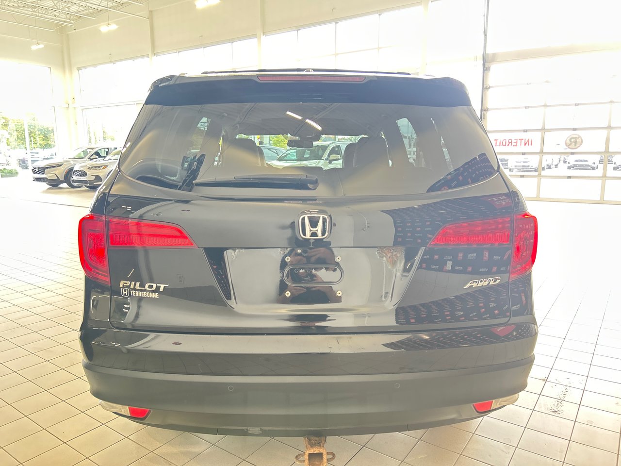 2017 Honda Pilot - Image 9