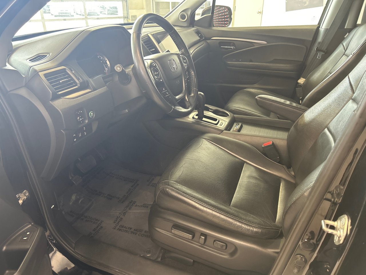 2017 Honda Pilot - Image 21