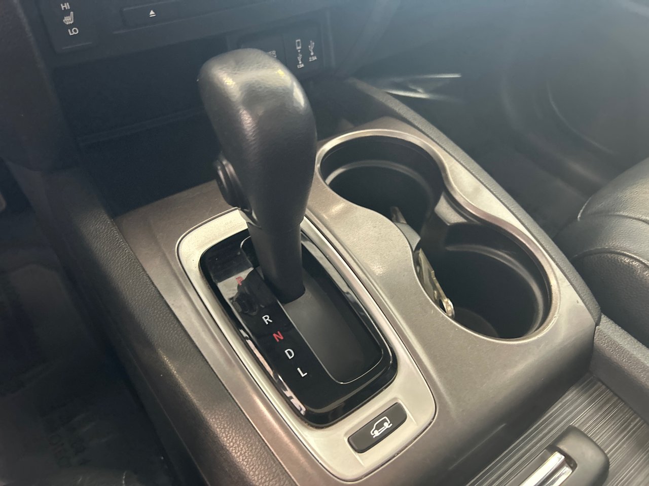 2017 Honda Pilot - Image 25
