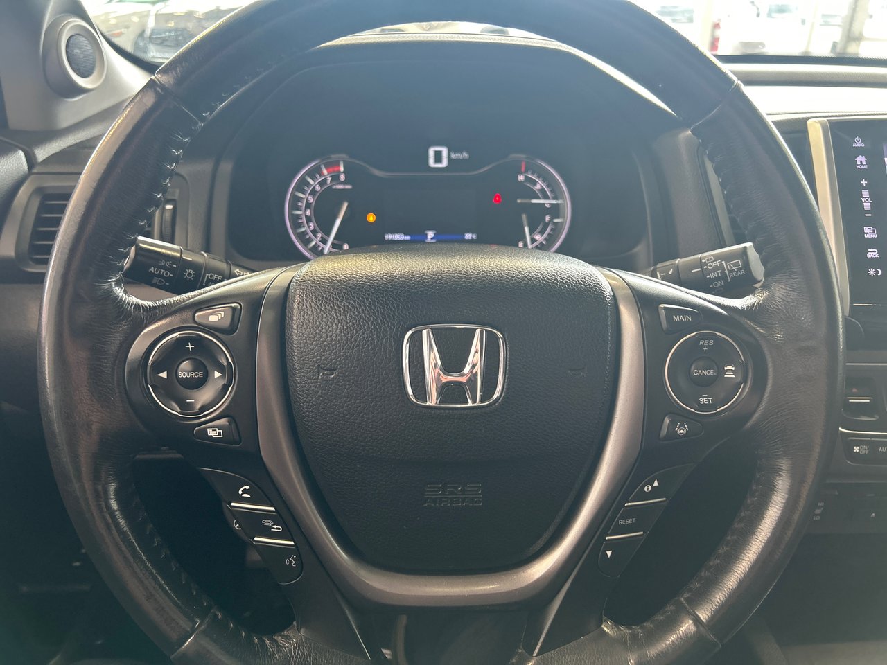 2017 Honda Pilot - Image 30