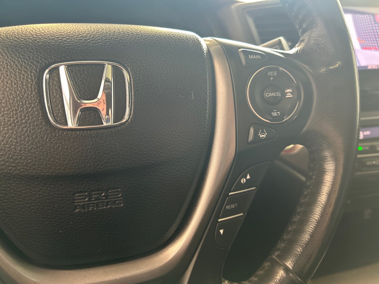 2017 Honda Pilot - Image 33