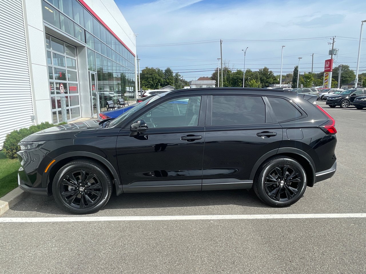 2026 Honda CR-V Hybrid - Image 2