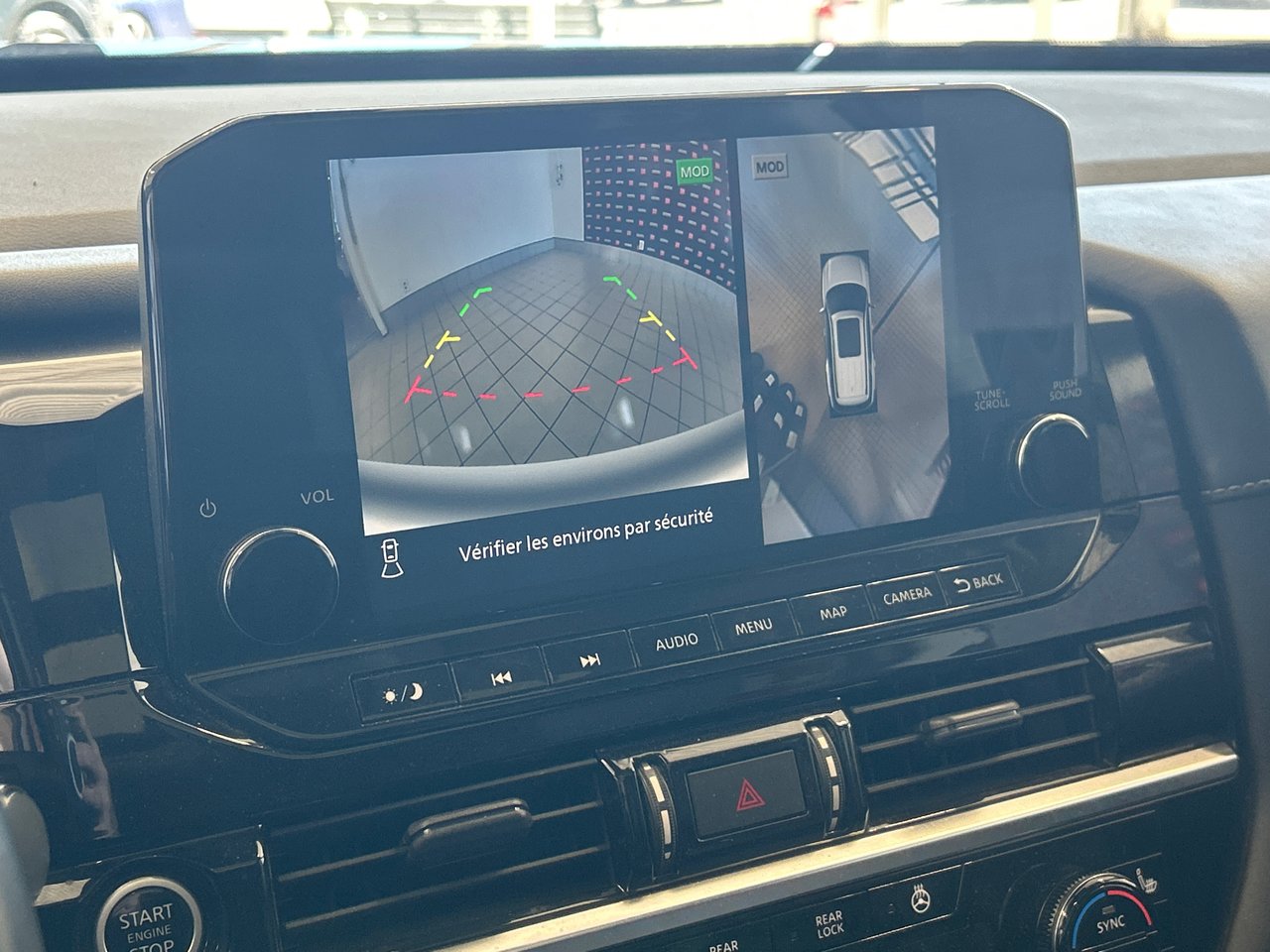 2022 Nissan Pathfinder - Image 31