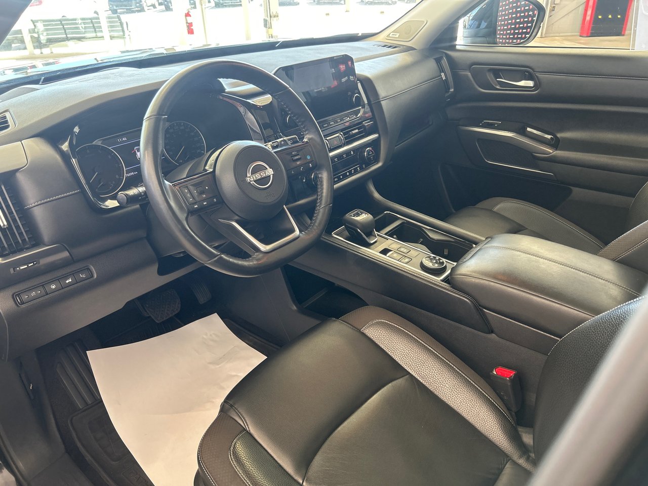 2022 Nissan Pathfinder - Image 35