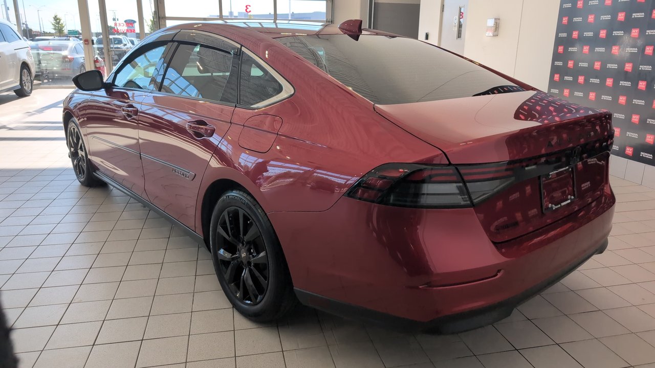 2023 Honda Accord Sedan - Image 8